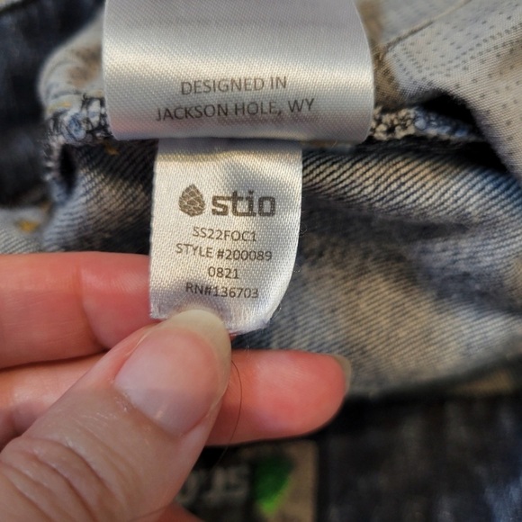 Stio Men's Rivet Jean 32 Short - Picture 6 of 9